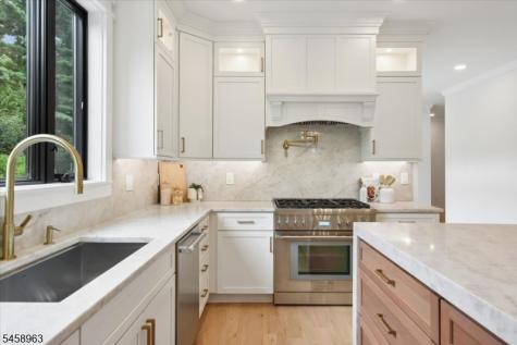 32 Felch Road Florham Park NJ 07932