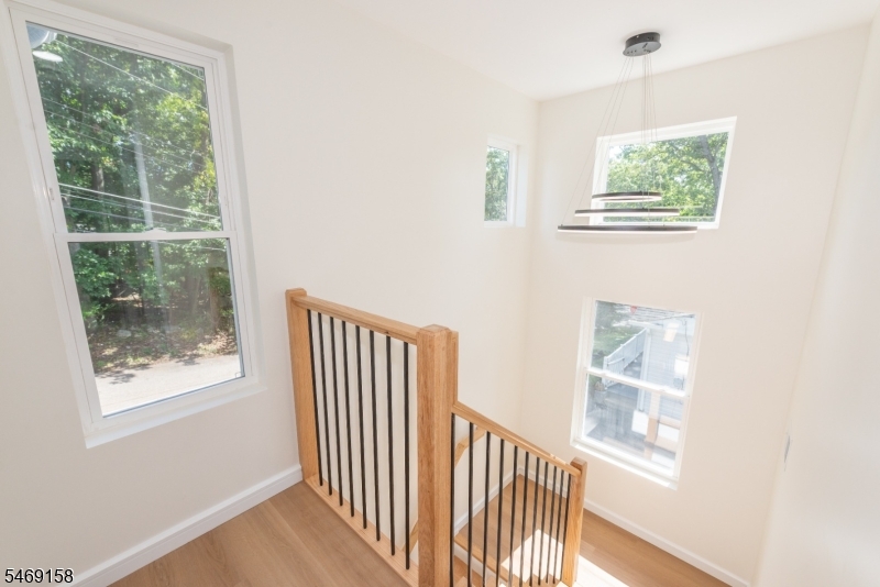 204 Idalroy Trail Hopatcong NJ 07843