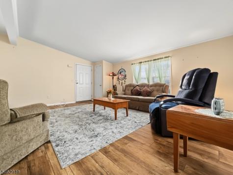 4 Morningside Drive White NJ 07823