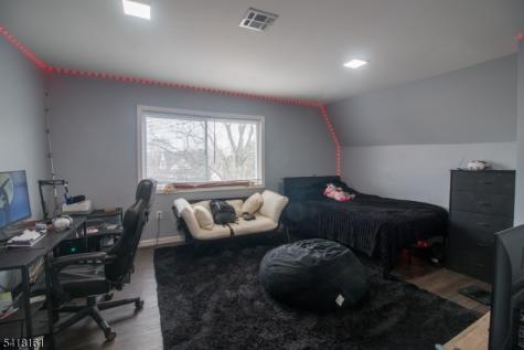625 Park Avenue East Orange NJ 07017