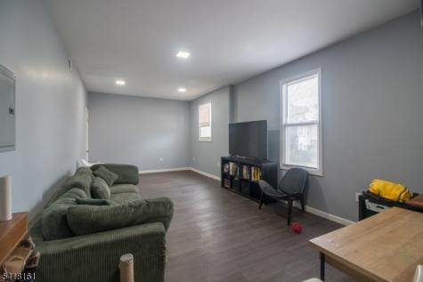 625 Park Avenue East Orange NJ 07017