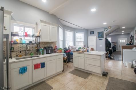 625 Park Avenue East Orange NJ 07017