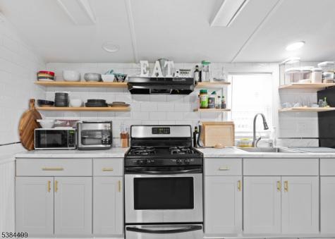 60 Sherwood Park Washington NJ 07853
