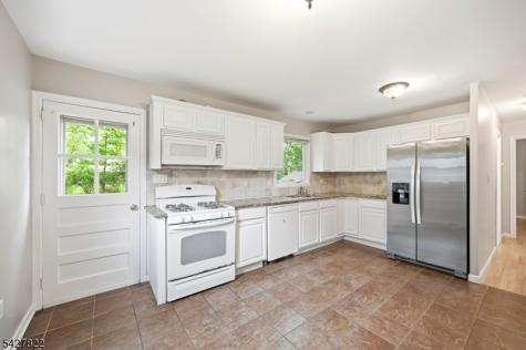 104 14TH Street Cresskill NJ 07626