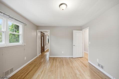 104 14TH Street Cresskill NJ 07626