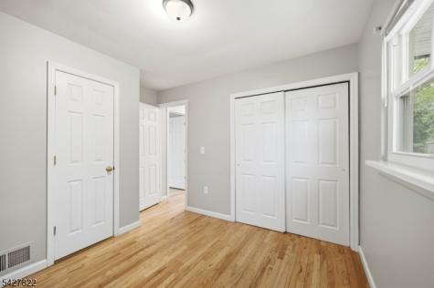 104 14TH Street Cresskill NJ 07626