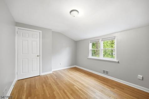 104 14TH Street Cresskill NJ 07626
