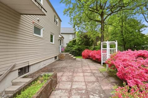 104 14TH Street Cresskill NJ 07626