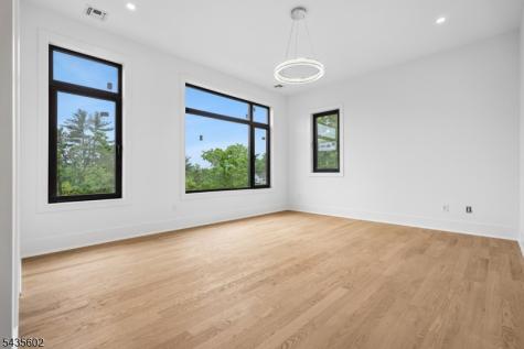 30 Winthrop Road Millburn NJ 07078