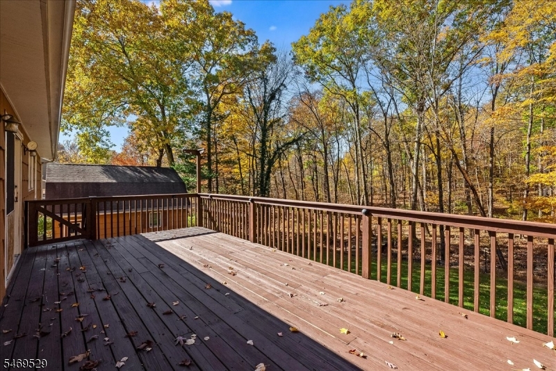 8 Tall Oaks Drive Jefferson NJ 07438