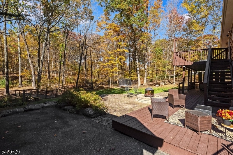 8 Tall Oaks Drive Jefferson NJ 07438