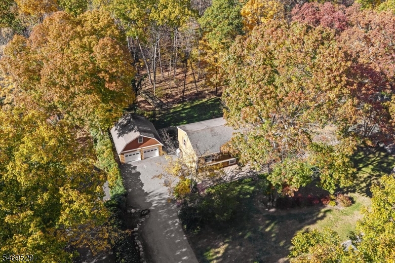 8 Tall Oaks Drive Jefferson NJ 07438