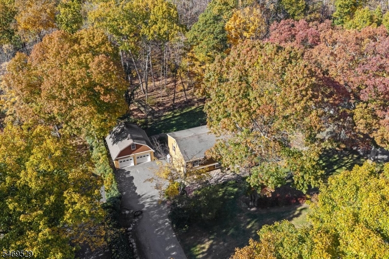 8 Tall Oaks Drive Jefferson NJ 07438