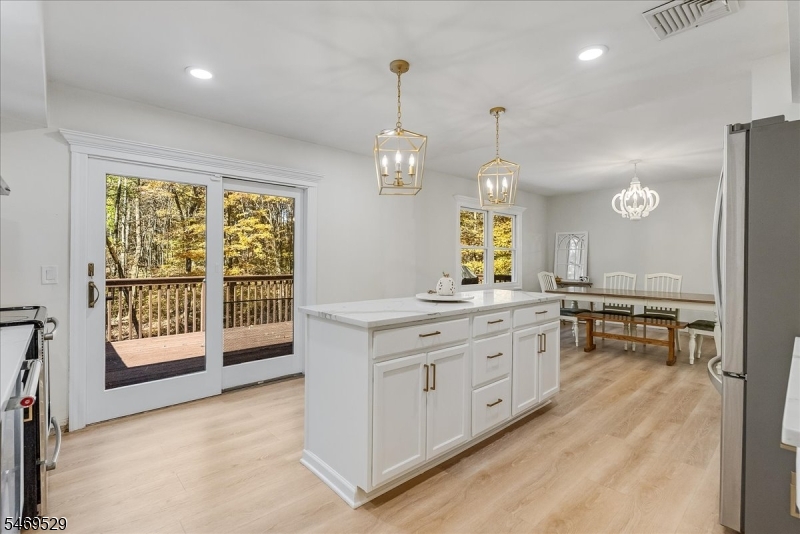 8 Tall Oaks Drive Jefferson NJ 07438