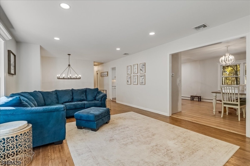 8 Tall Oaks Drive Jefferson NJ 07438