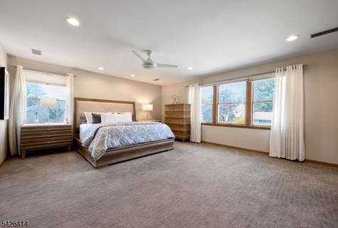 755 Neill Court Oradell NJ 07649