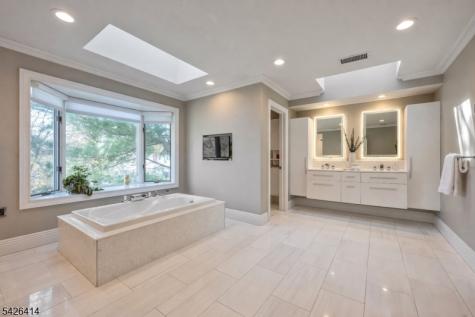 755 Neill Court Oradell NJ 07649