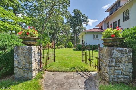 44 Manor Drive Bernards NJ 07920