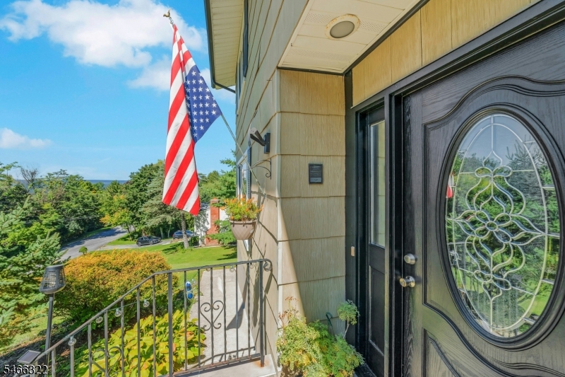 40 Hillsdale Drive Vernon NJ 07461