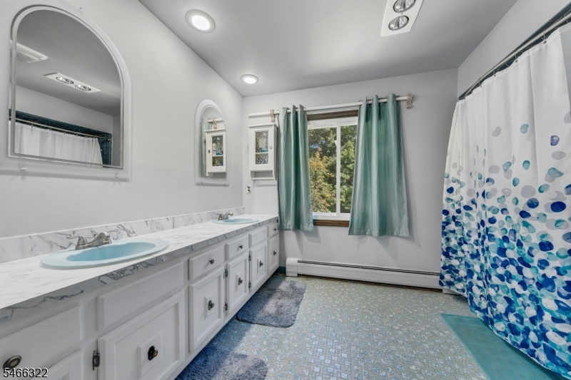 40 Hillsdale Drive Vernon NJ 07461