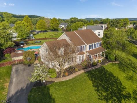 15 Foxwood Lane Lopatcong NJ 08865