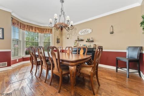 15 Foxwood Lane Lopatcong NJ 08865