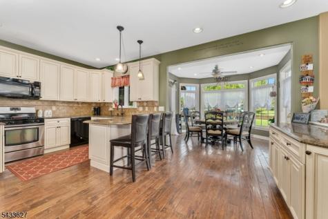 15 Foxwood Lane Lopatcong NJ 08865