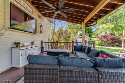15 Foxwood Lane Lopatcong NJ 08865