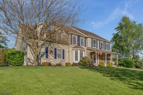 15 Foxwood Lane Lopatcong NJ 08865