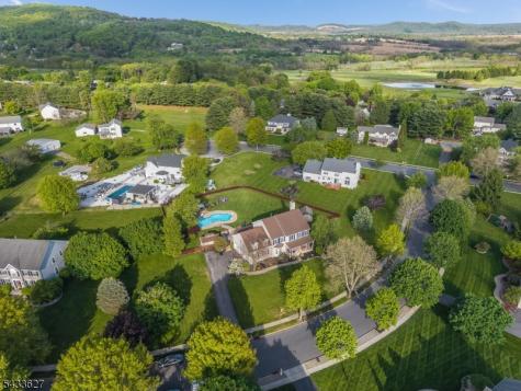15 Foxwood Lane Lopatcong NJ 08865