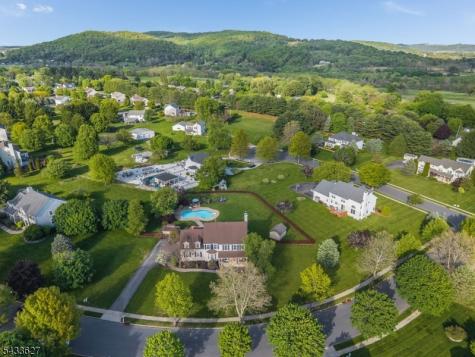 15 Foxwood Lane Lopatcong NJ 08865