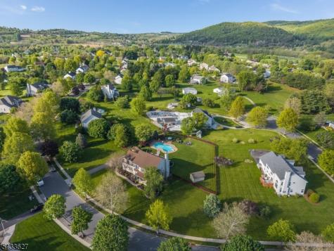 15 Foxwood Lane Lopatcong NJ 08865