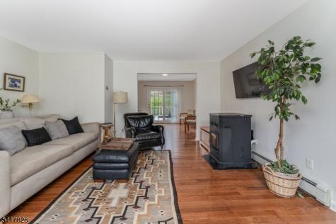 293 Stanton Mountain Road Clinton NJ 08833
