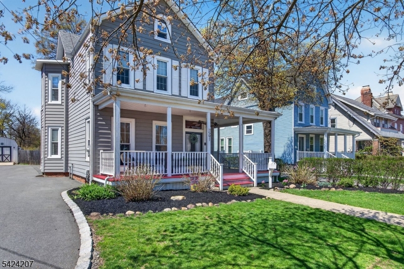 591 Barron Avenue Woodbridge NJ 07095