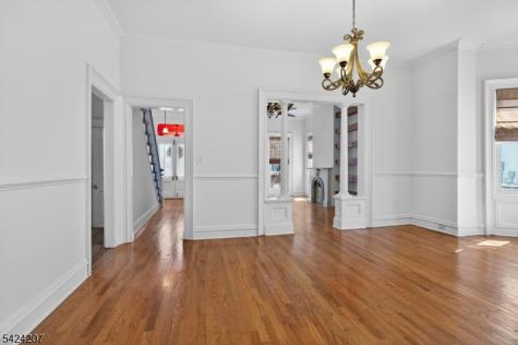 591 Barron Avenue Woodbridge NJ 07095