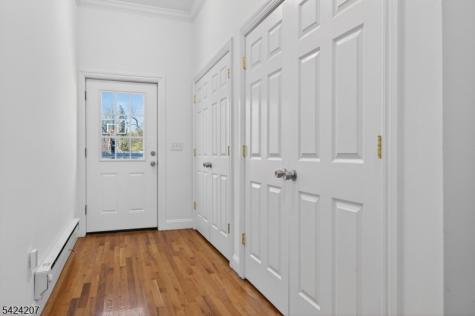 591 Barron Avenue Woodbridge NJ 07095