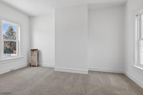 591 Barron Avenue Woodbridge NJ 07095