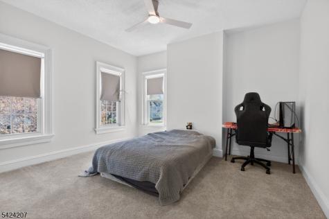 591 Barron Avenue Woodbridge NJ 07095