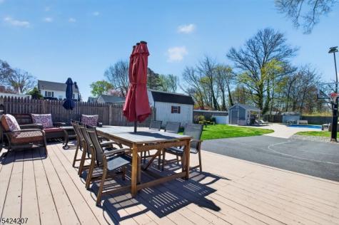 591 Barron Avenue Woodbridge NJ 07095