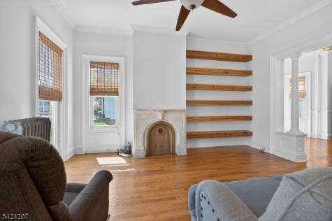 591 Barron Avenue Woodbridge NJ 07095