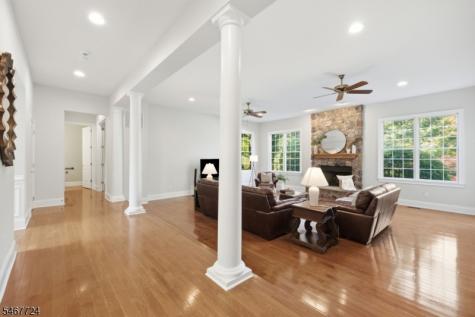 3 Perry Road Clinton NJ 08801