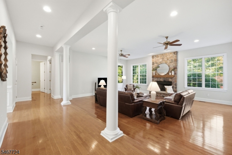 3 Perry Road Clinton NJ 08801