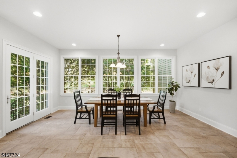 3 Perry Road Clinton NJ 08801