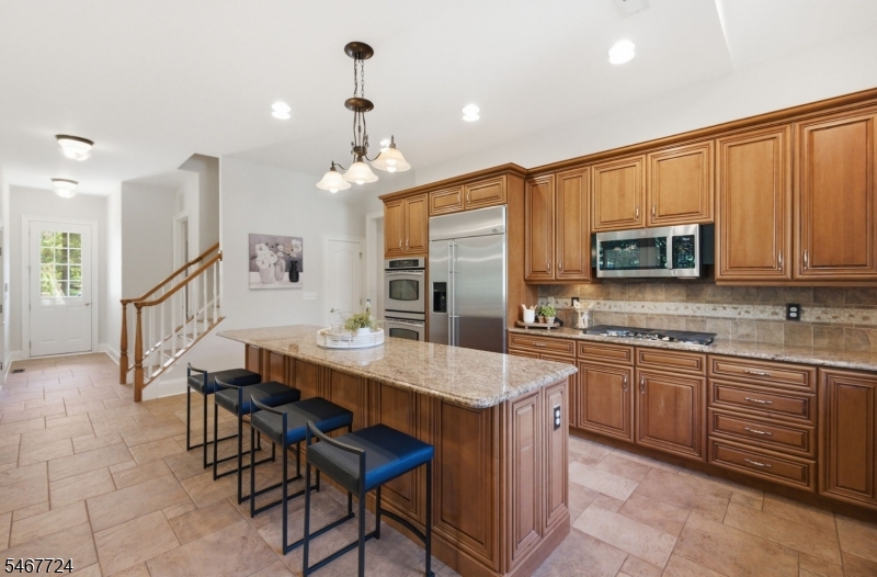 3 Perry Road Clinton NJ 08801