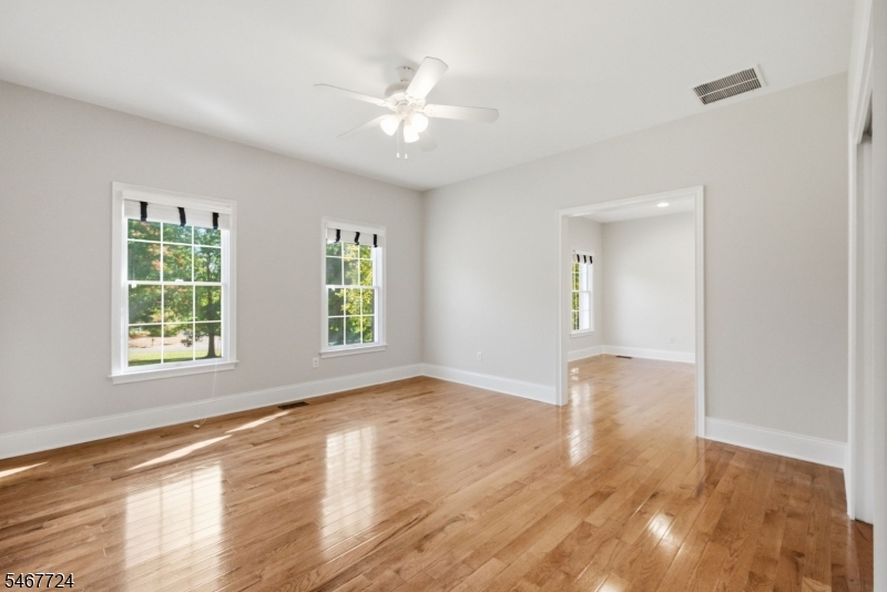 3 Perry Road Clinton NJ 08801