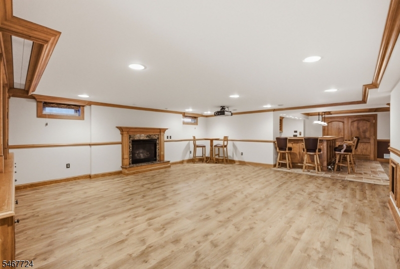 3 Perry Road Clinton NJ 08801