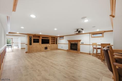 3 Perry Road Clinton NJ 08801