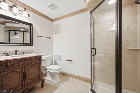 3 Perry Road Clinton NJ 08801