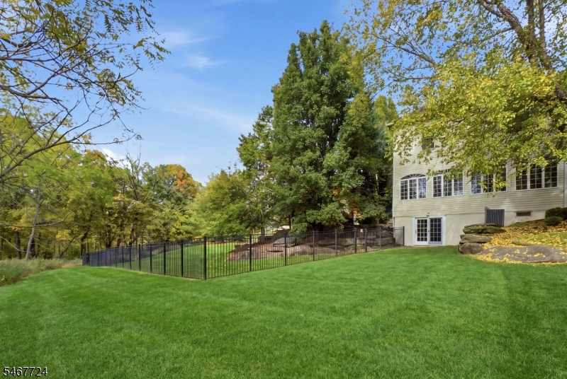 3 Perry Road Clinton NJ 08801