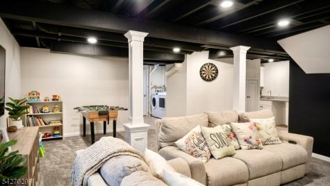 5 Appleman Road Franklin NJ 08873